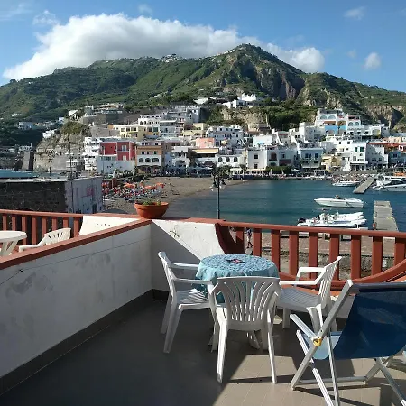 Conte - S. Angelo Bay 3* Serrara Fontana