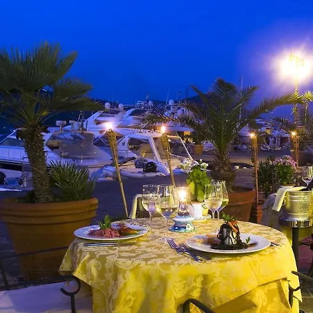 Conte - S. Angelo Bay Hotell