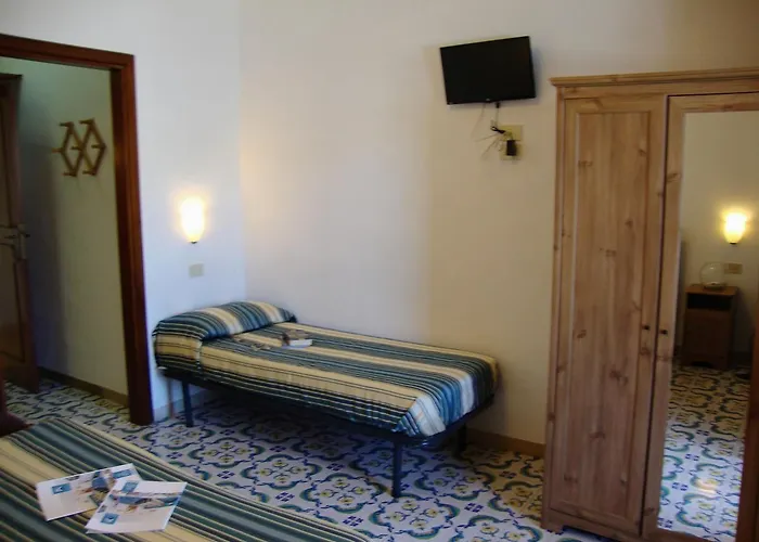 Hotel Conte - S. Angelo Bay 3*