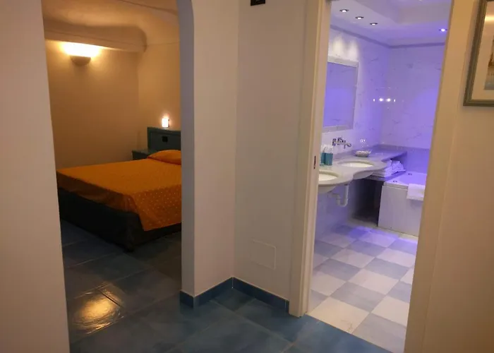 Conte - S. Angelo Bay 3*