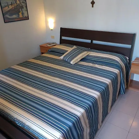 Conte - S. Angelo Bay 3* Serrara Fontana