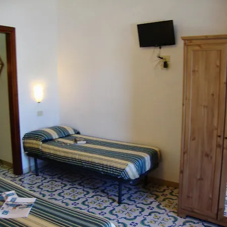 Hotell Conte - S. Angelo Bay 3*