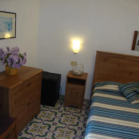 Hotell Conte - S. Angelo Bay 3*