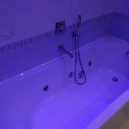 Conte - S. Angelo Bay Serrara Fontana