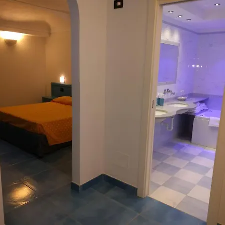 Conte - S. Angelo Bay 3*