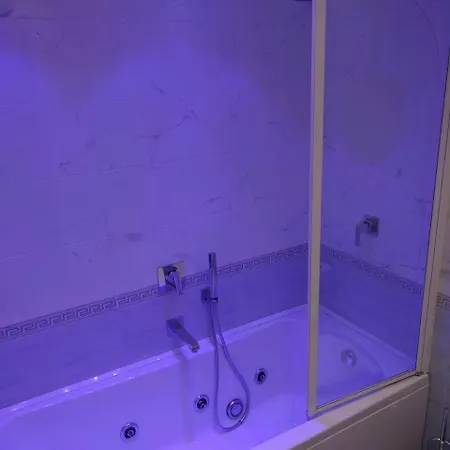 Conte - S. Angelo Bay Serrara Fontana