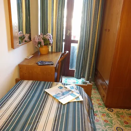 Conte - S. Angelo Bay Hotell Serrara Fontana