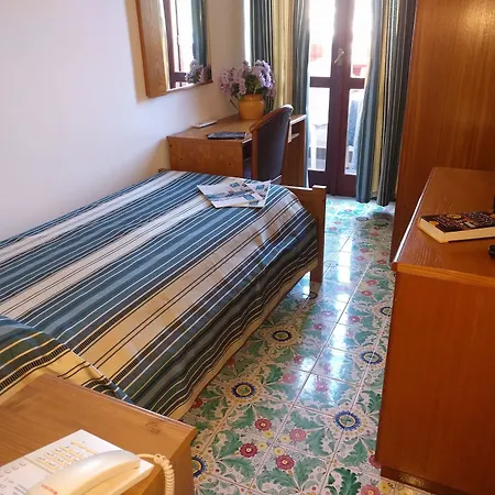 Conte - S. Angelo Bay Hotell Serrara Fontana